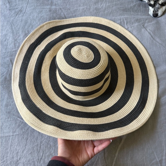 bp Accessories - Striped Straw Hat ♠️